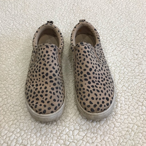 Girls Cat & Jack Slip On Brown w/ Dark Brown Spots Fashion Sneaker Shoes
Youth 2 - Picture 2 of 16